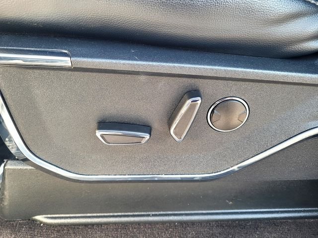 Used 2022 Silver Ford Lariat image 11