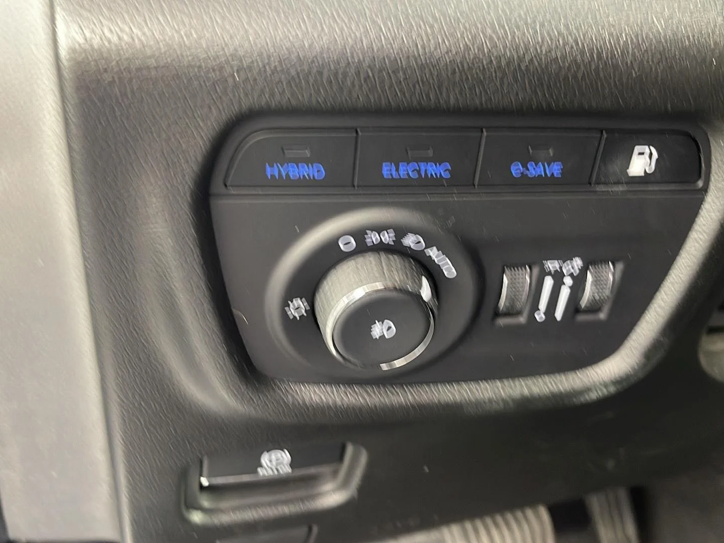 Used 2024 Silver Zynith Jeep Anniversary Edition image 16