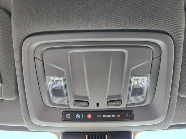 Used 2024 Gray Chevrolet Custom image 27