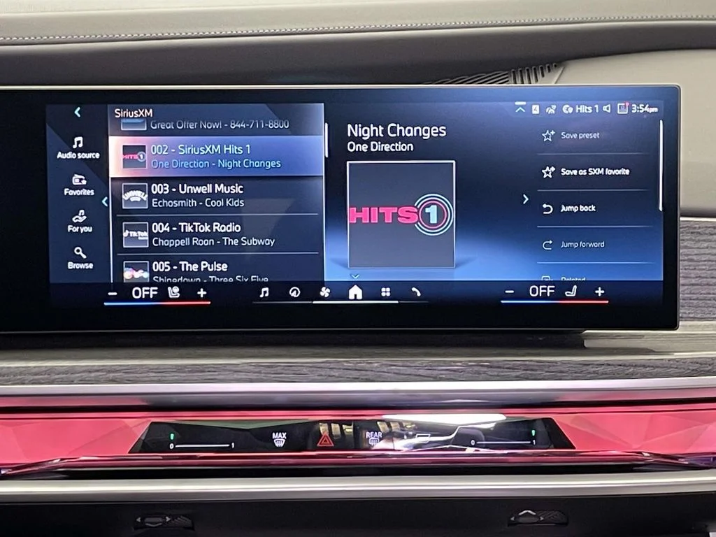 2026 BMW 7 Series 740i - Photo 21