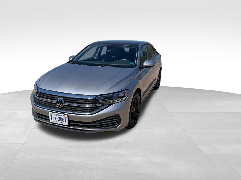 Used 2023 Silver Volkswagen 1.5T SE image 3