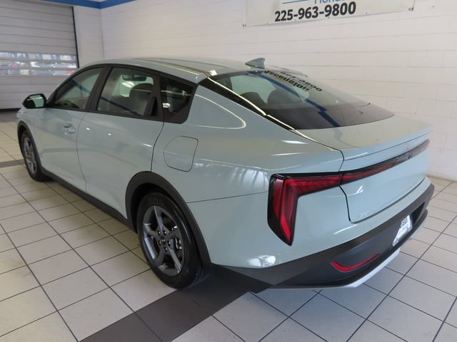 2025 Kia K4 LXS - Photo 10