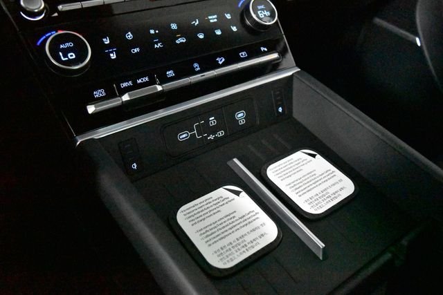 New 2027 Silver Hyundai Limited AWD image 23