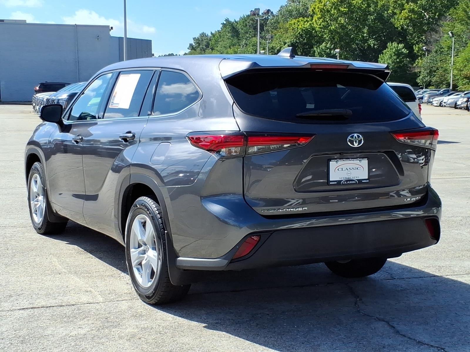 Used 2021 Magnetic Gray Metallic Toyota LE image 9