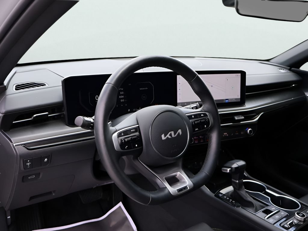 Used 2026 Wolf Gray Kia GT image 18