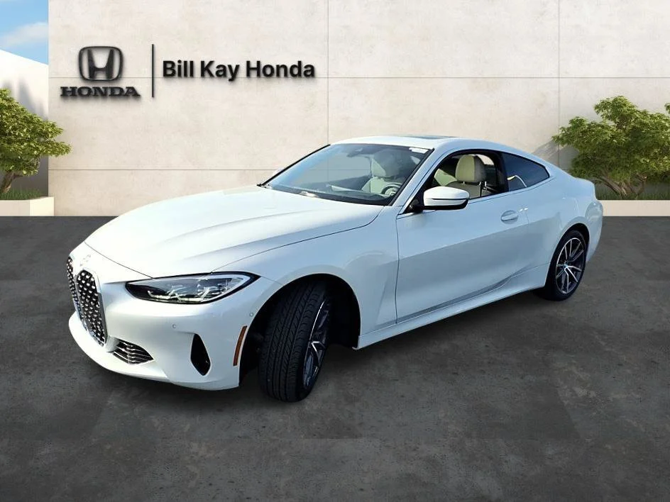 Used 2024 White BMW xDrive image 7