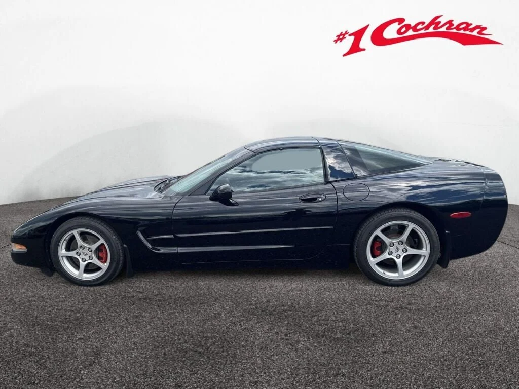 Used 2000 Black Chevrolet  image 9
