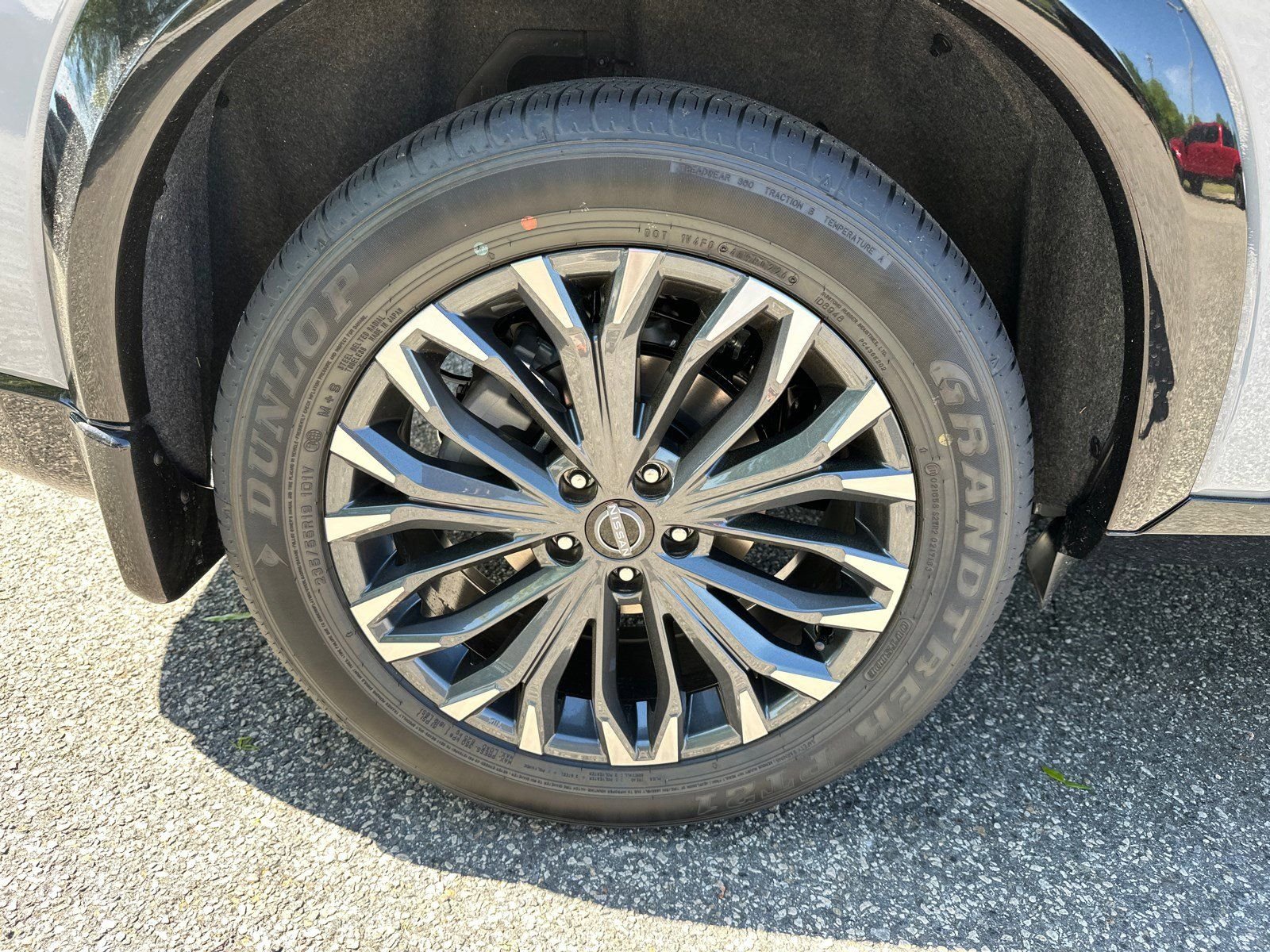 New 2026 Gray Nissan Platinum image 14