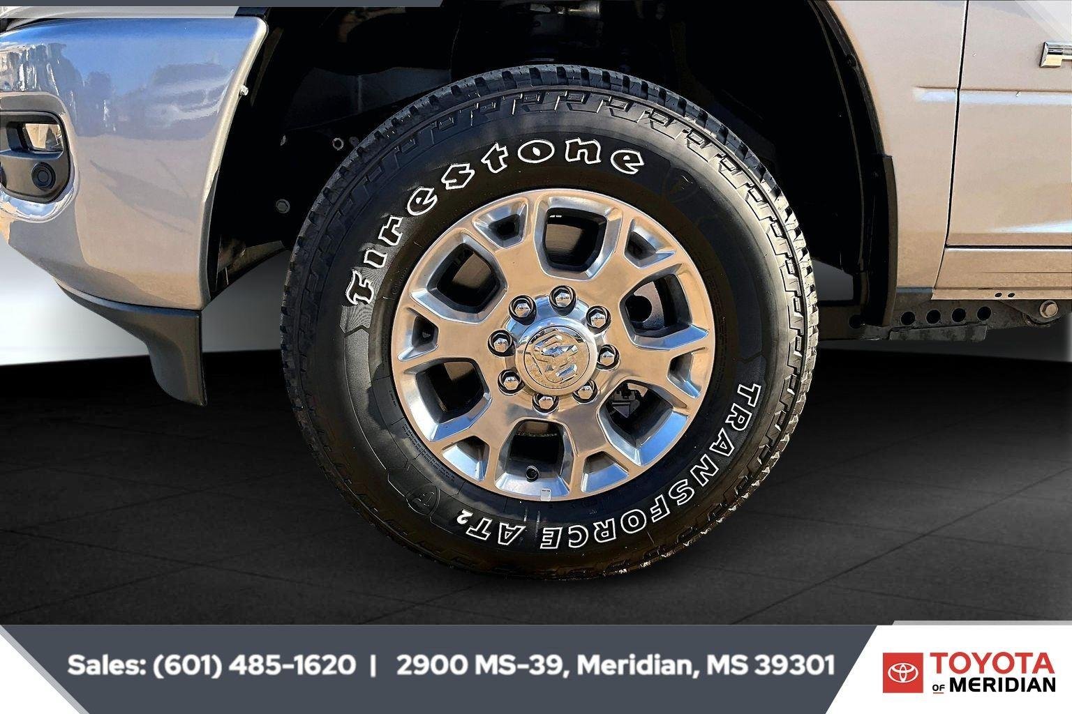 Used 2024 Billet Silver Metallic Clearcoat Ram Laramie image 7