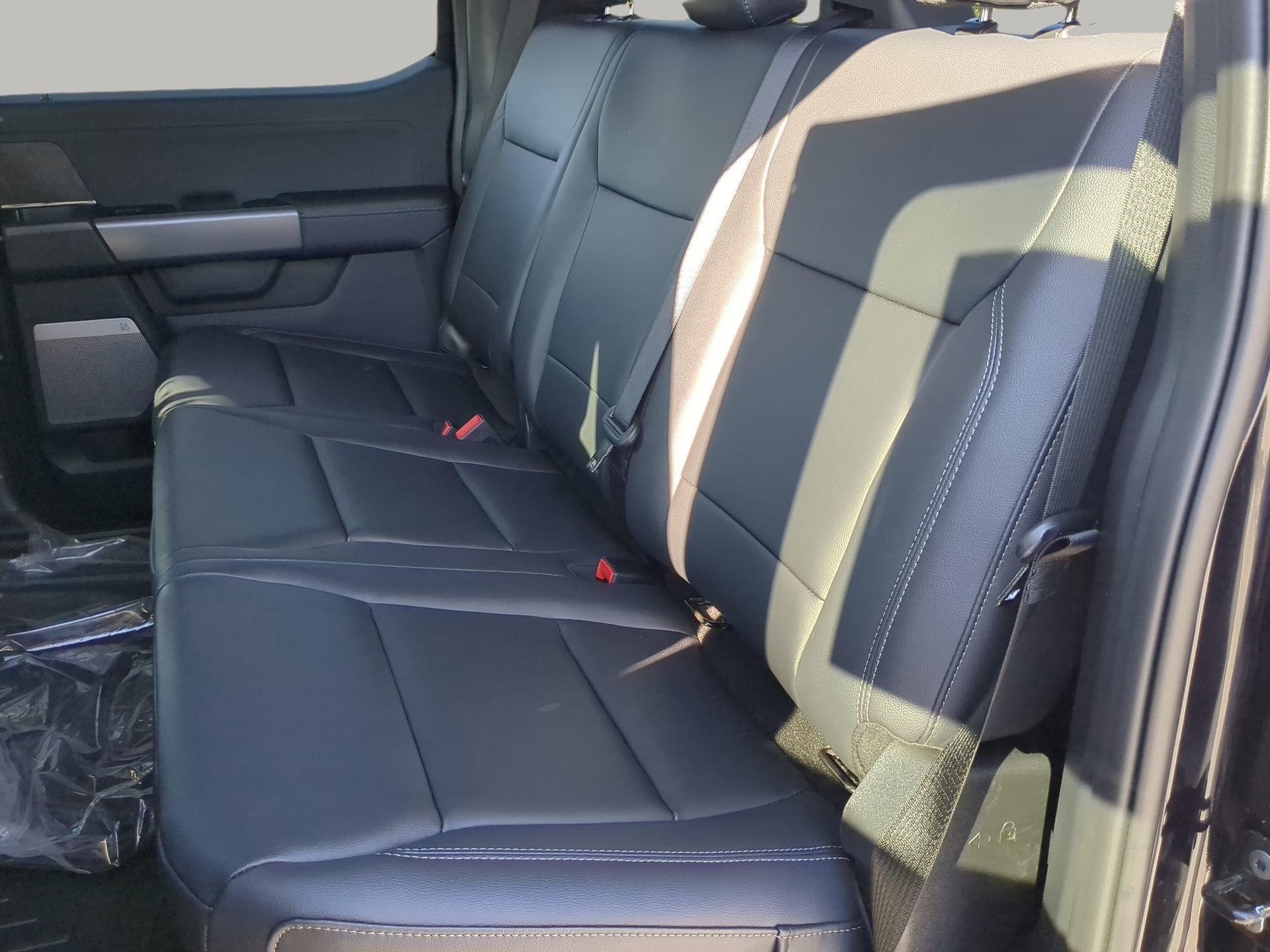 New 2026 Agate Black Metallic Ford XLT image 44