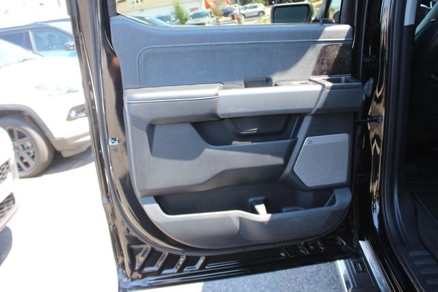 Used 2023 Black Ford Lariat image 24