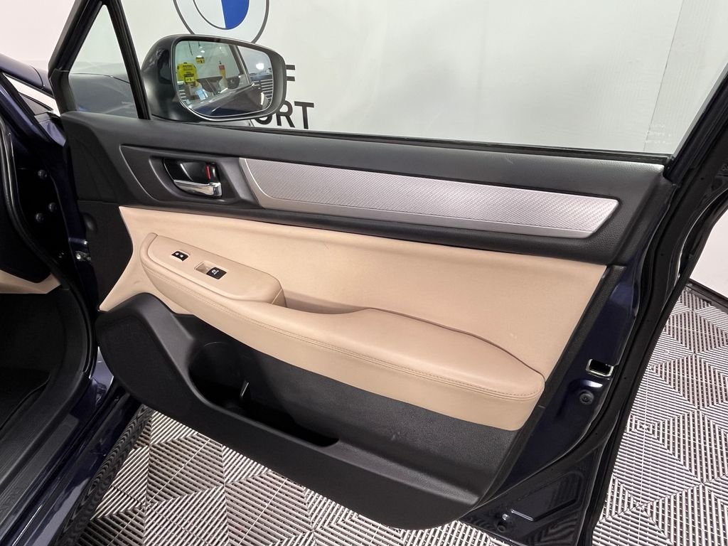 Used 2018 Blue Subaru 2.5i image 17