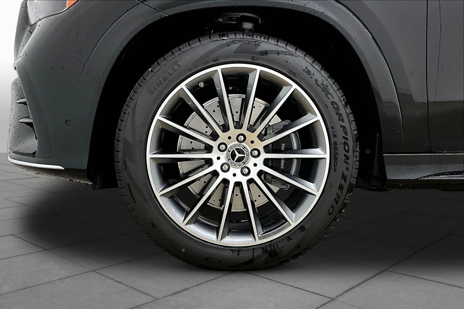 New 2026 Black Mercedes-Benz GLE 350 image 11