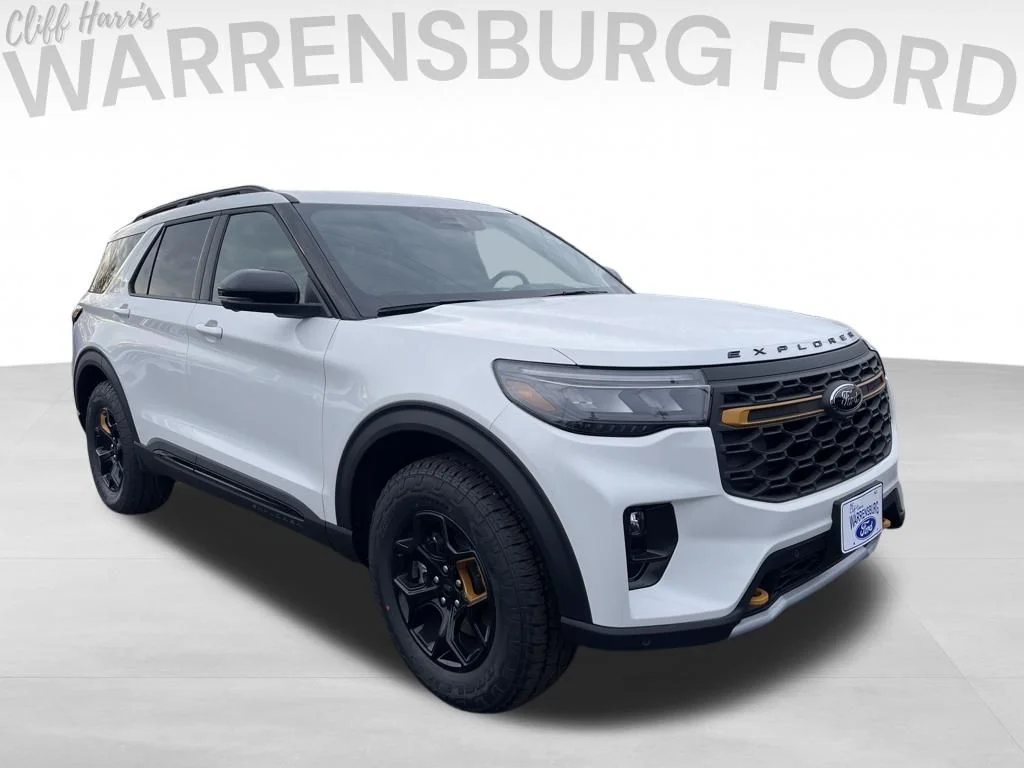 New 2026 Star White Metallic Tri-Coat Ford Tremor® image 1