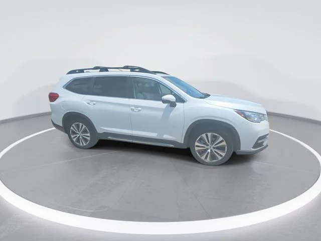 Used 2022 White Subaru Limited image 9