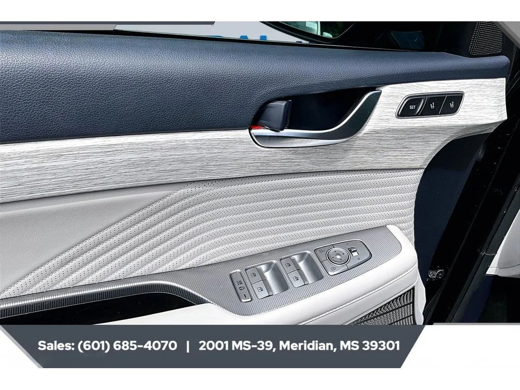 Used 2024 Abyss Black Pearl Hyundai Calligraphy image 17
