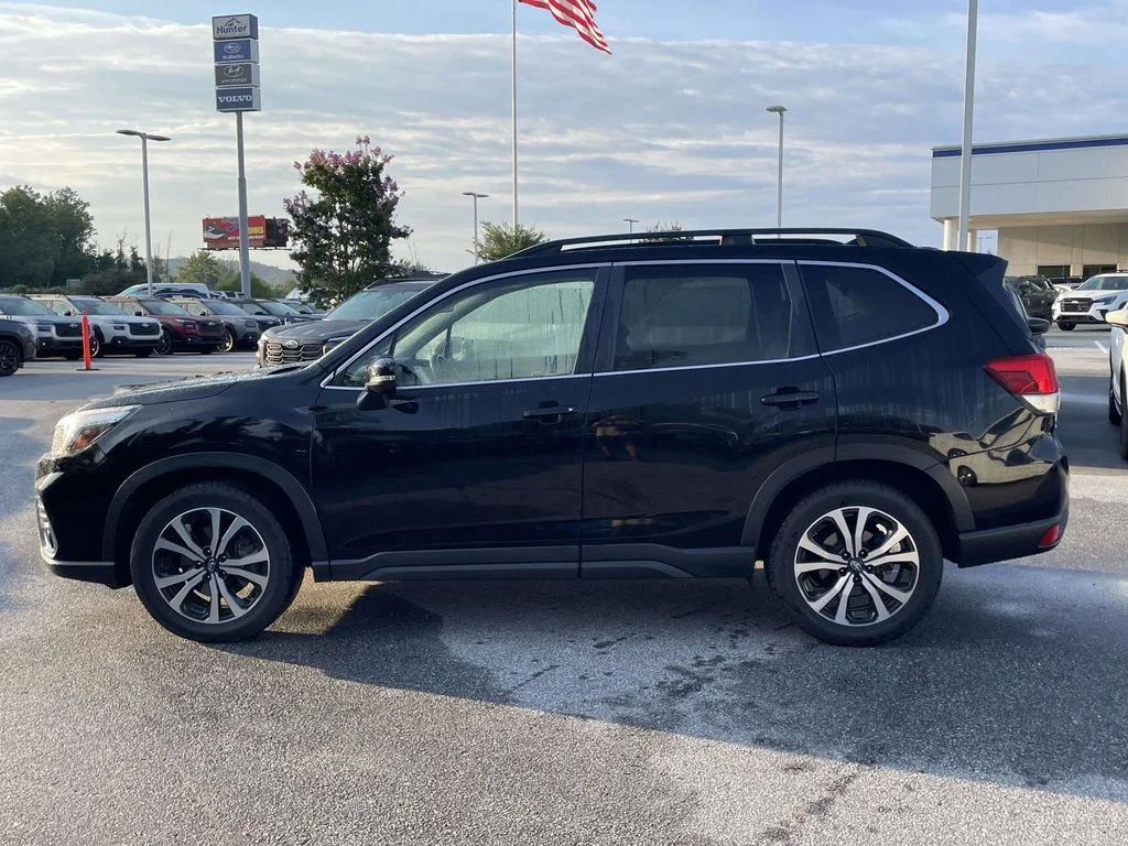 Used 2019 Crystal Black Silica Subaru Limited image 26