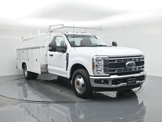 2026 Ford Chassis Cab XL