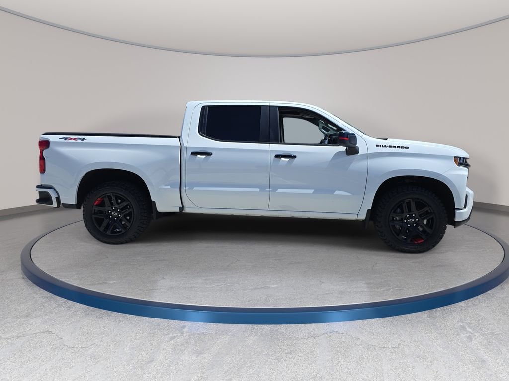 Used 2021 White Chevrolet RST image 5