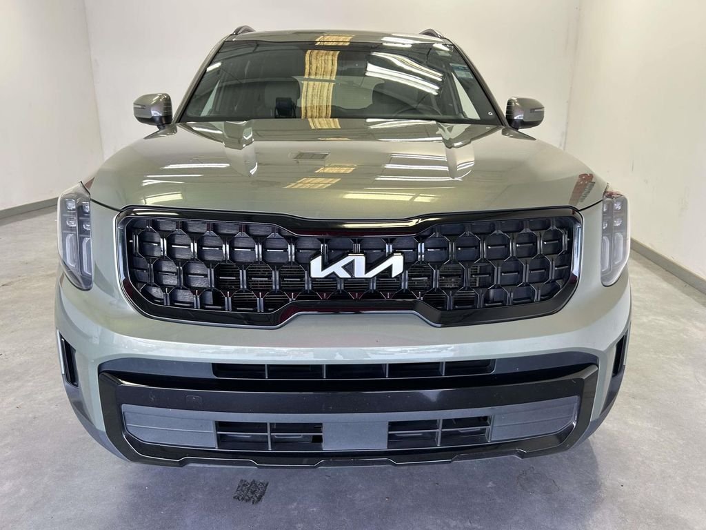 Used 2024 Green Kia EX X-Line image 7