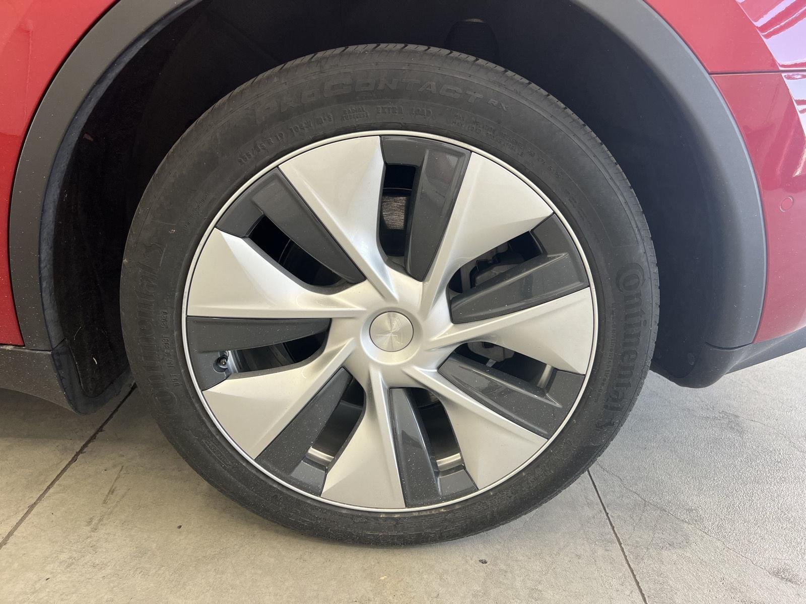 2020 Tesla Model Y Long Range - Photo 10