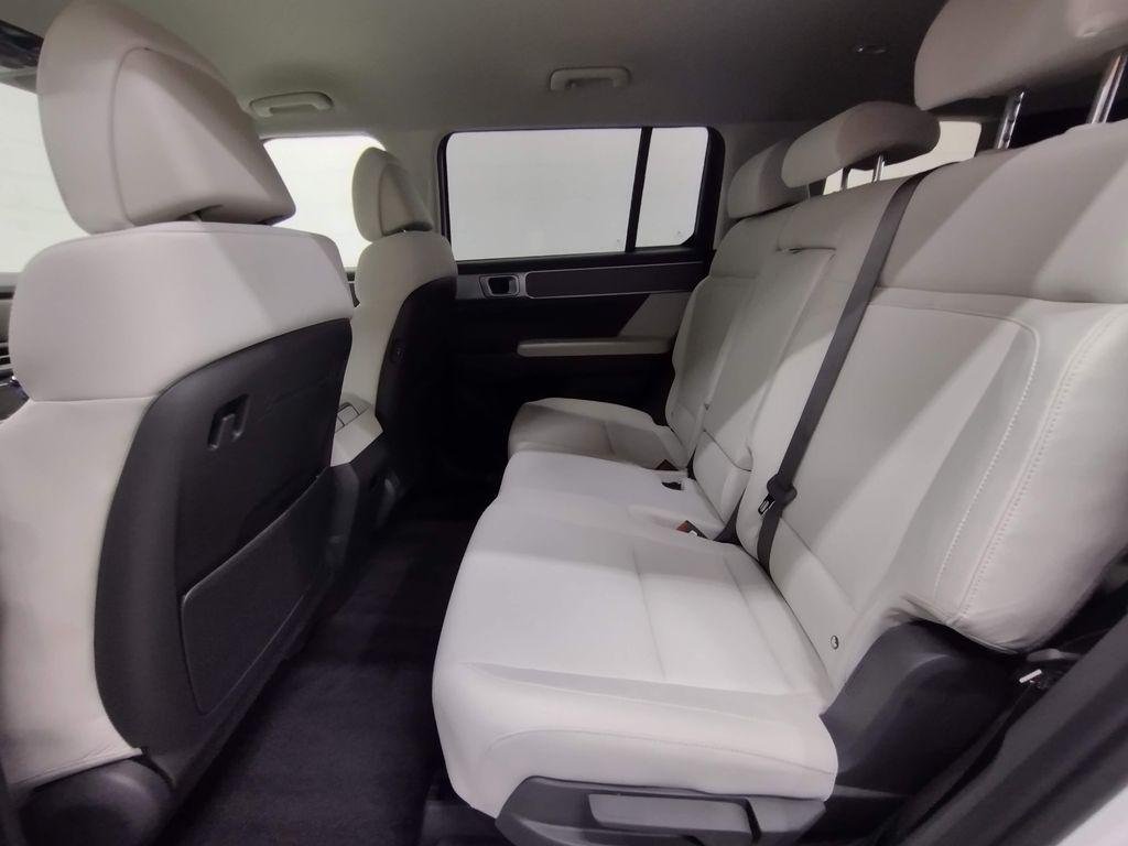 New 2026 White Hyundai SE image 36