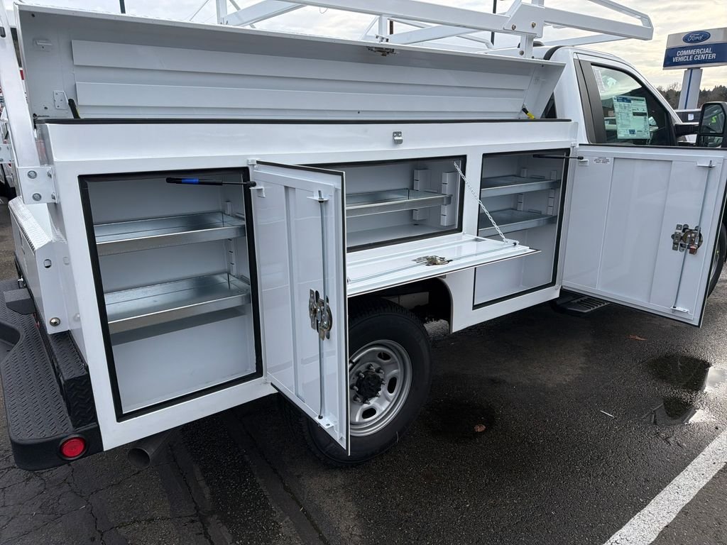 New 2026 Oxford White Ford Mechanical Body image 29