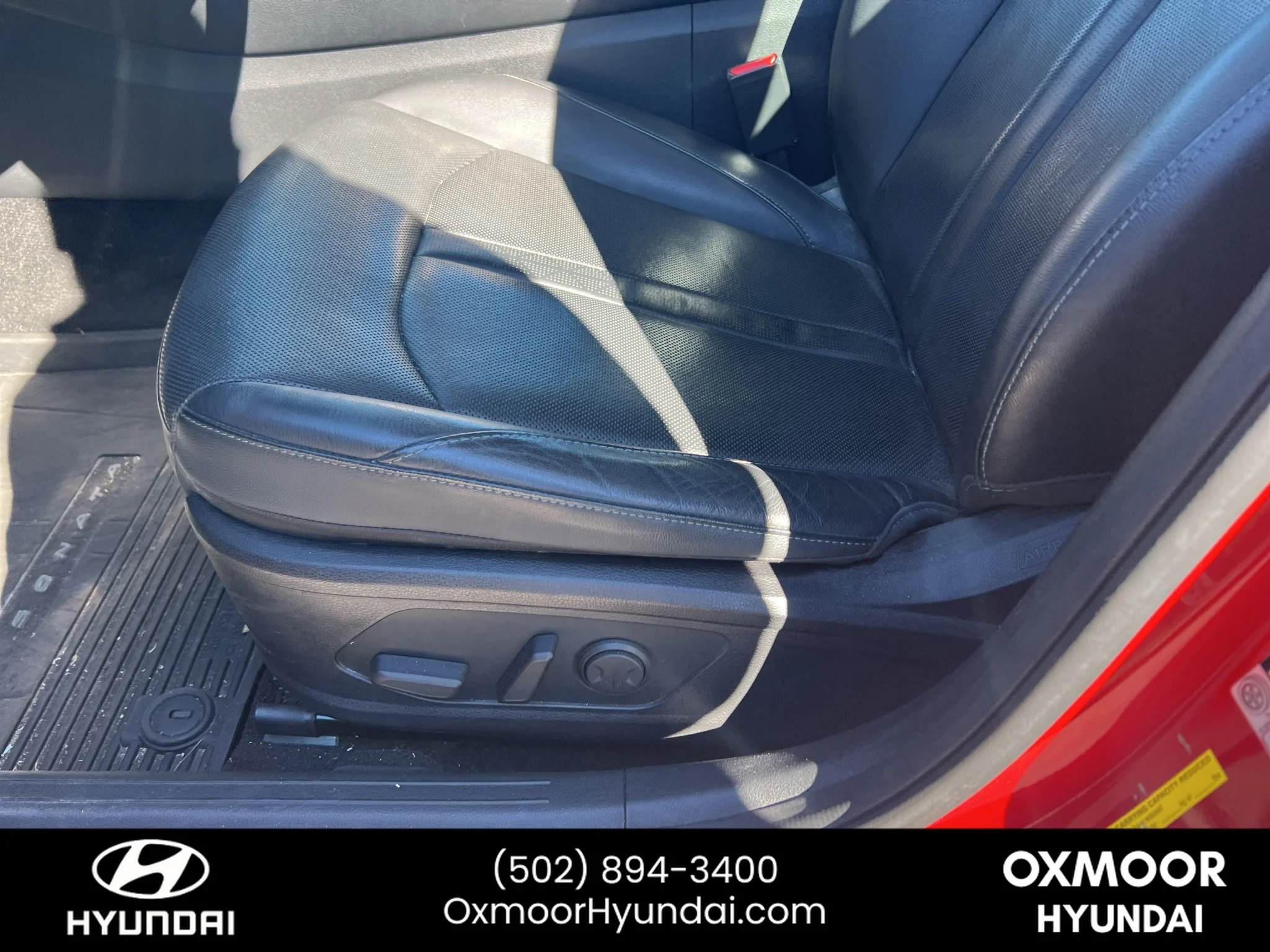 Used 2020 Calypso Red Hyundai Limited image 6