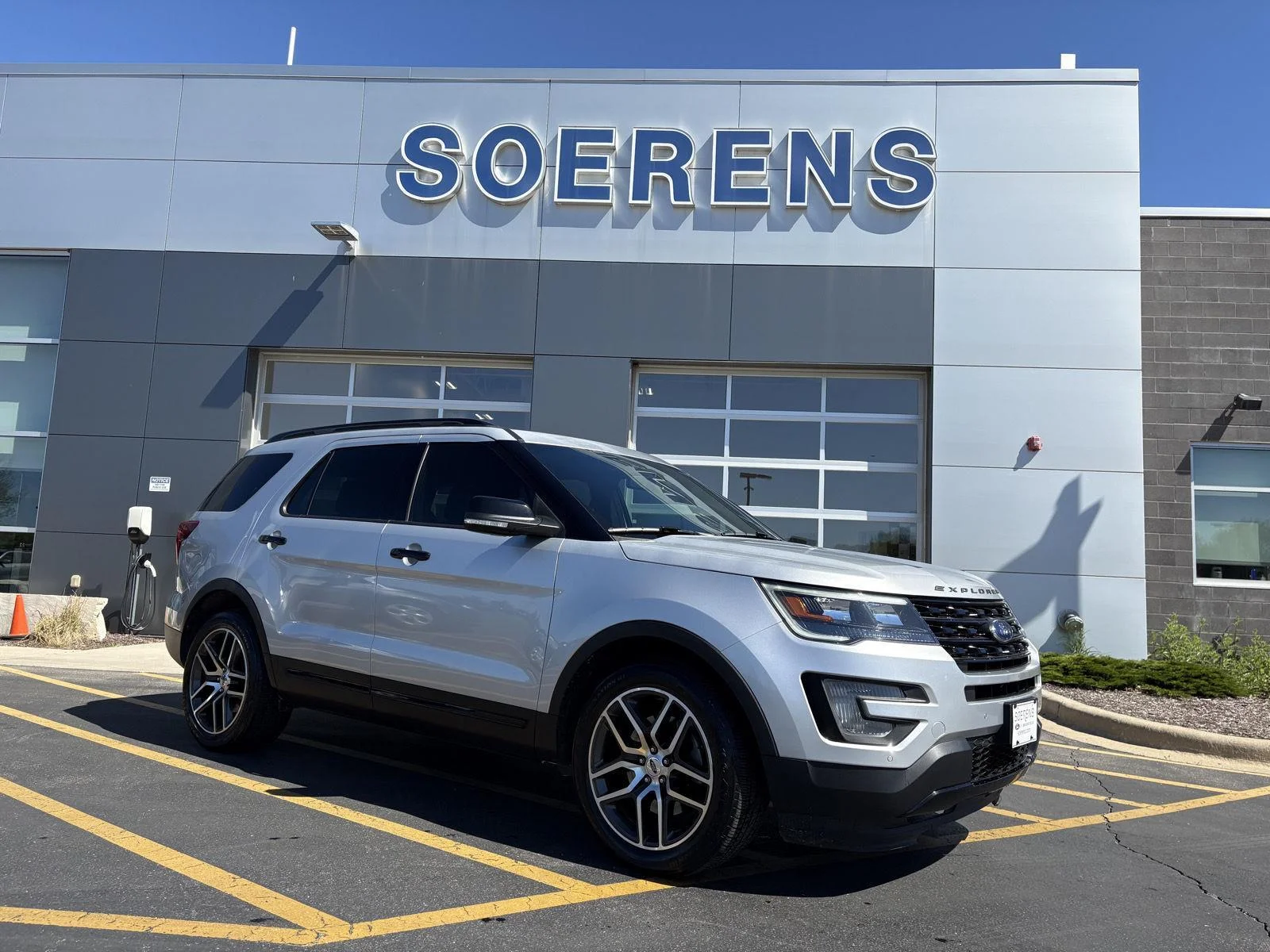 2017 Ford Explorer Sport 4WD's photo