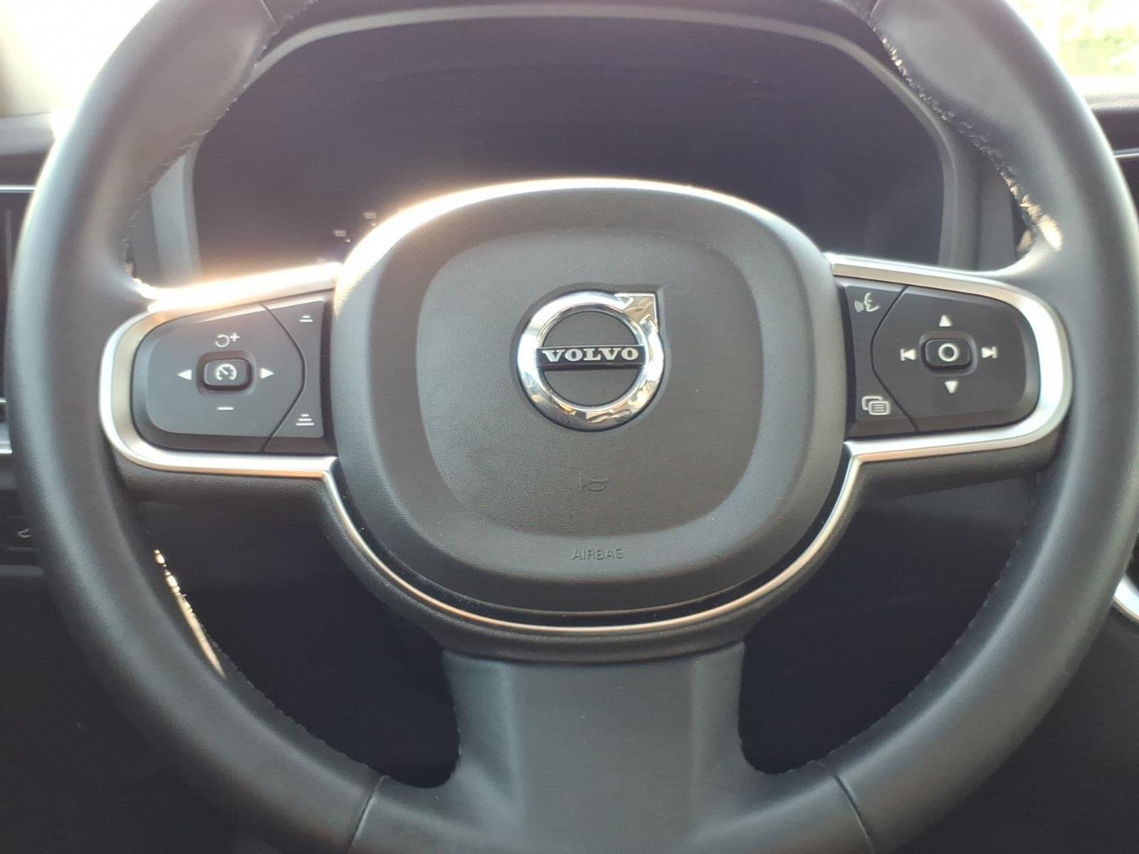 Used 2024 Silver Dawn Metallic Volvo Core Dark Theme image 25