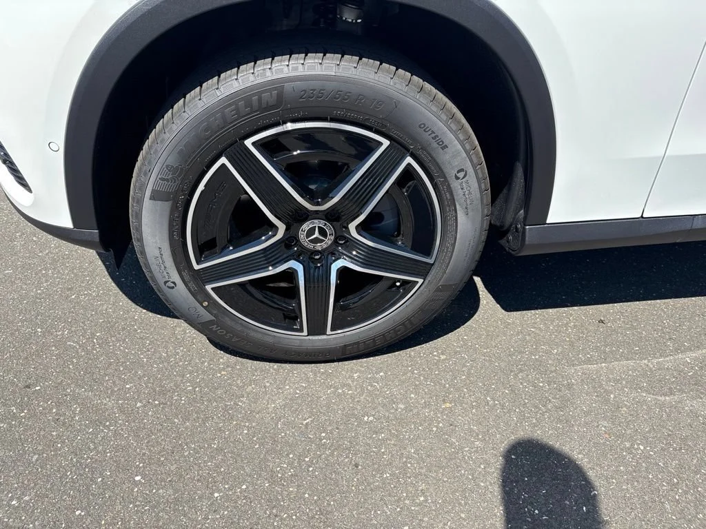 New 2027 Polar White Mercedes-Benz GLC 300 image 14