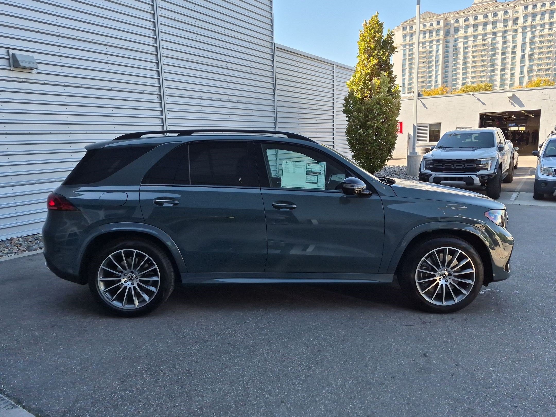 New 2027 Dark Petrol Mercedes-Benz GLE 450 image 29