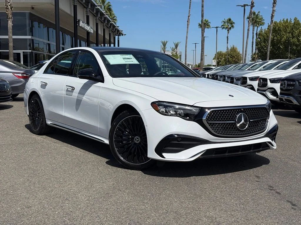 New 2027 White Mercedes-Benz E 450 image 1