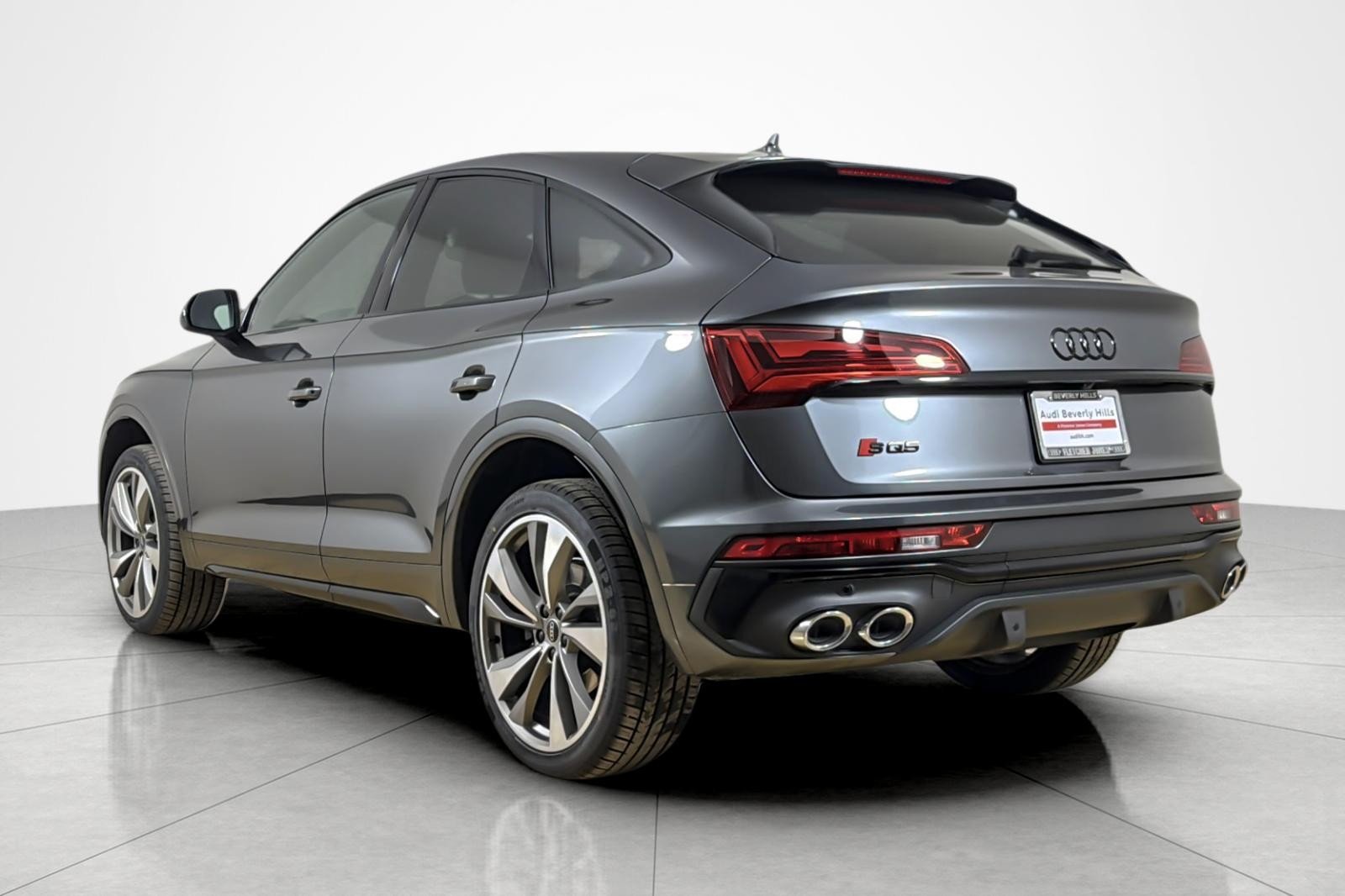 Used 2023 Daytona Gray Pearl Effect Audi Premium Plus 3.0 TFSI quattro image 3