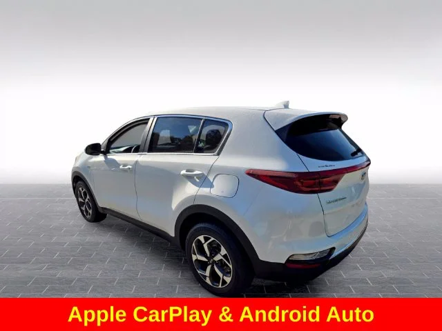 Used 2022 White Kia LX image 6
