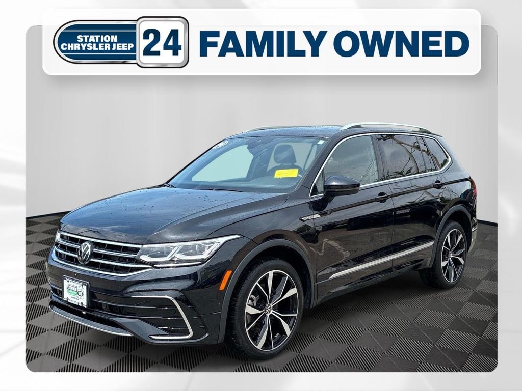 Used 2024  Volkswagen 2.0T SEL R-Line image 1