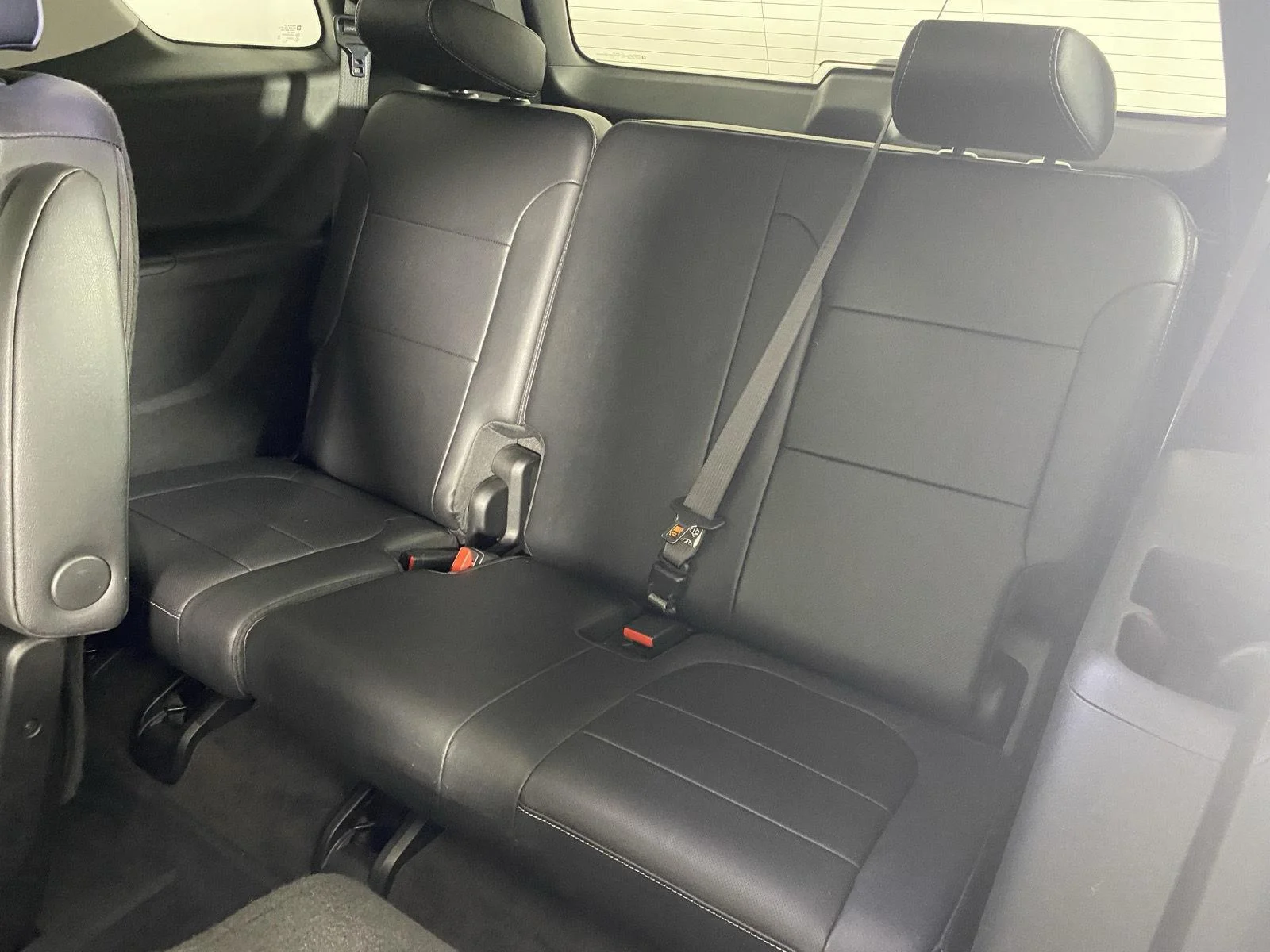 Used 2020 Mosaic Black Metallic Chevrolet High Country image 27