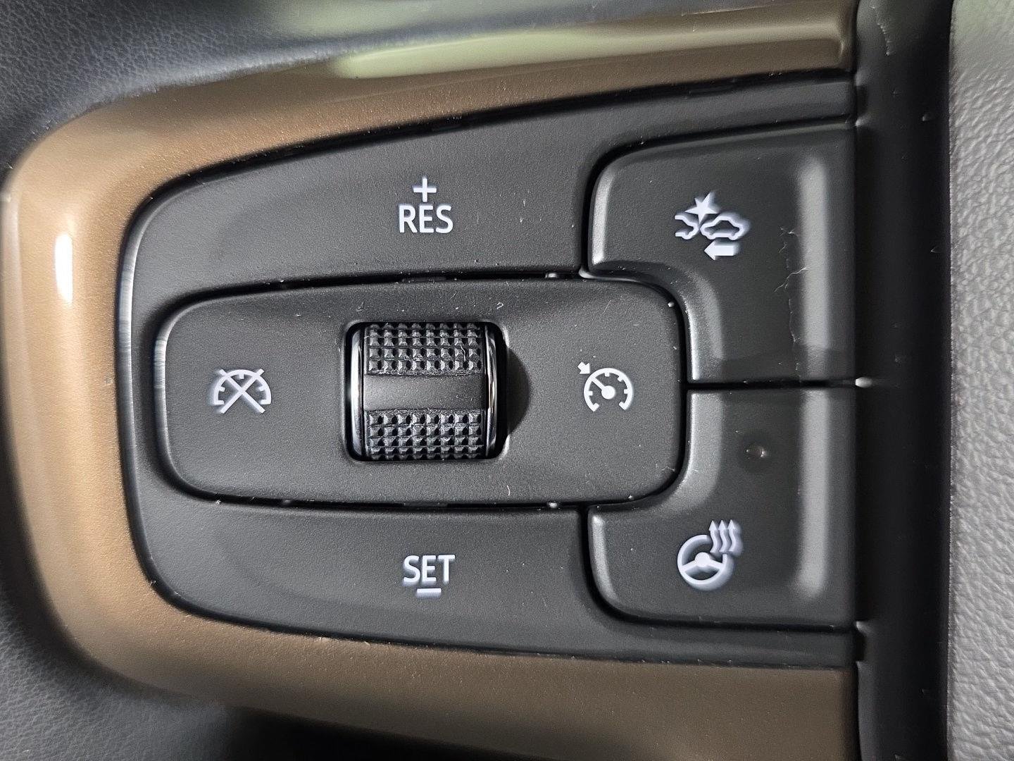 Used 2024 Iridescent Pearl Tricoat Chevrolet High Country image 24