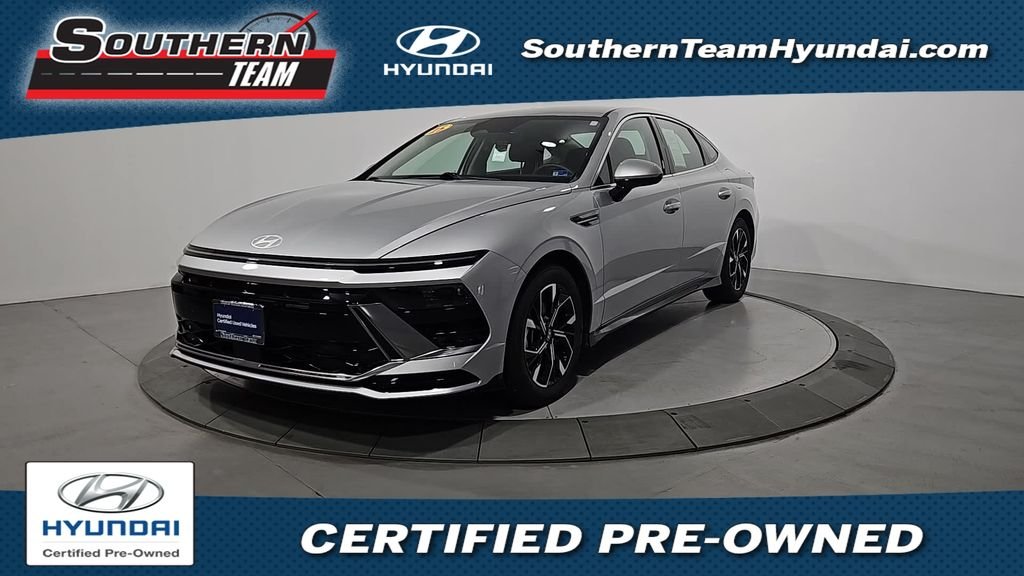 Certified Used 2025 Silver Hyundai SEL image 1