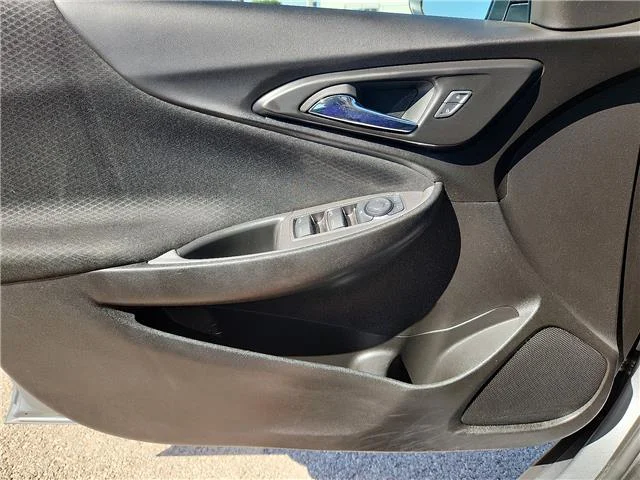 Used 2025 Gray Chevrolet 1LT image 14