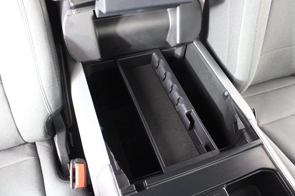 Used 2024 Gray Ford XLT image 18