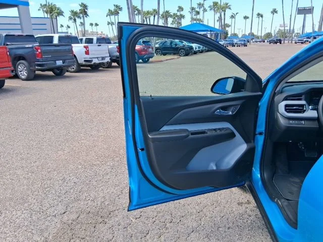 2027 Chevrolet Bolt RS - Photo 15
