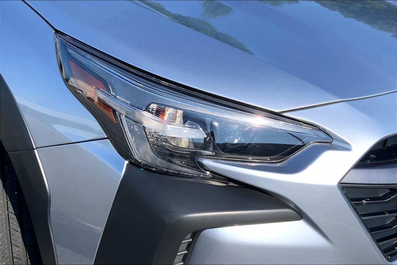 Used 2024 Ice Silver Metallic Subaru Touring image 26