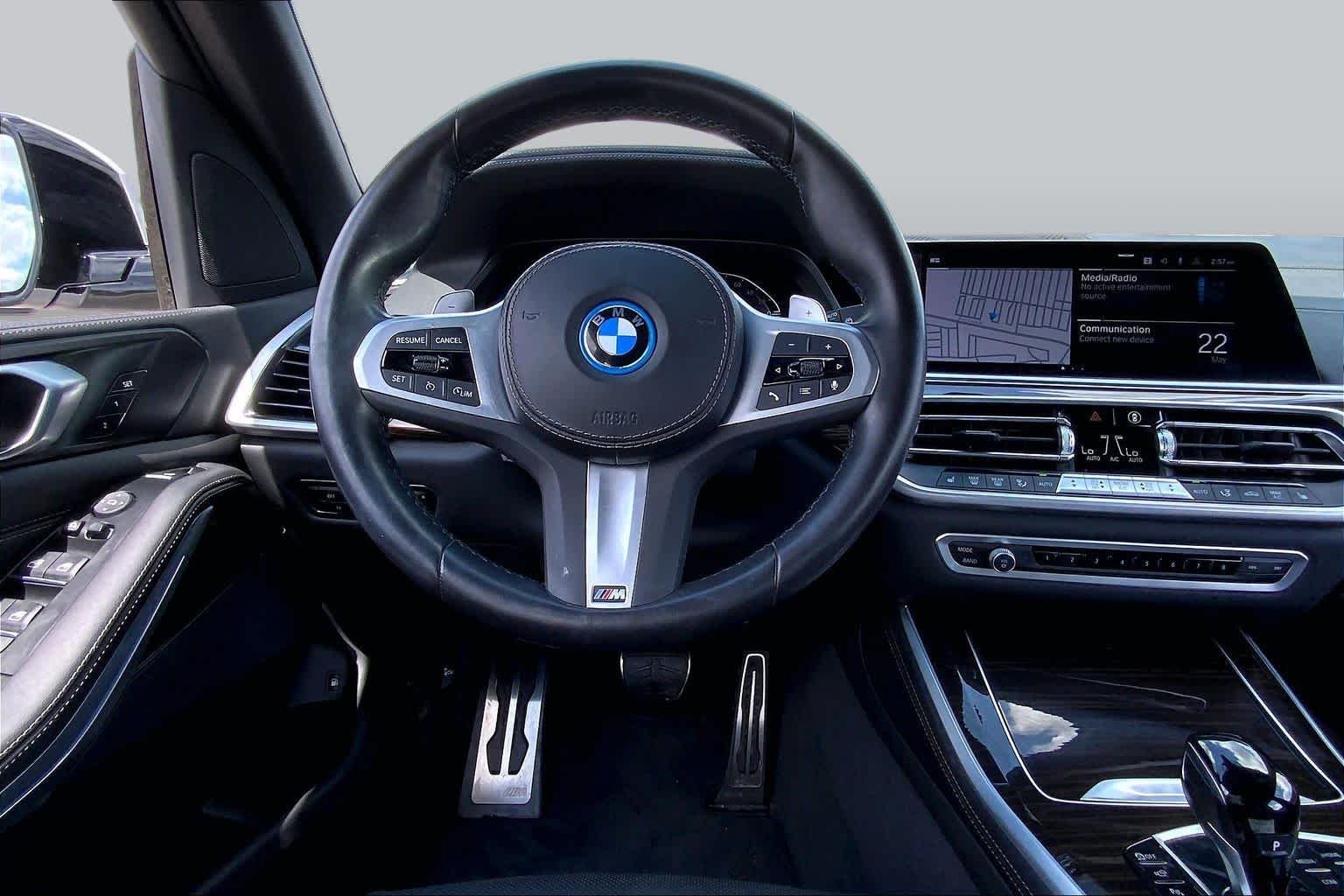 Used 2023 Alpine White BMW xDrive45e image 6