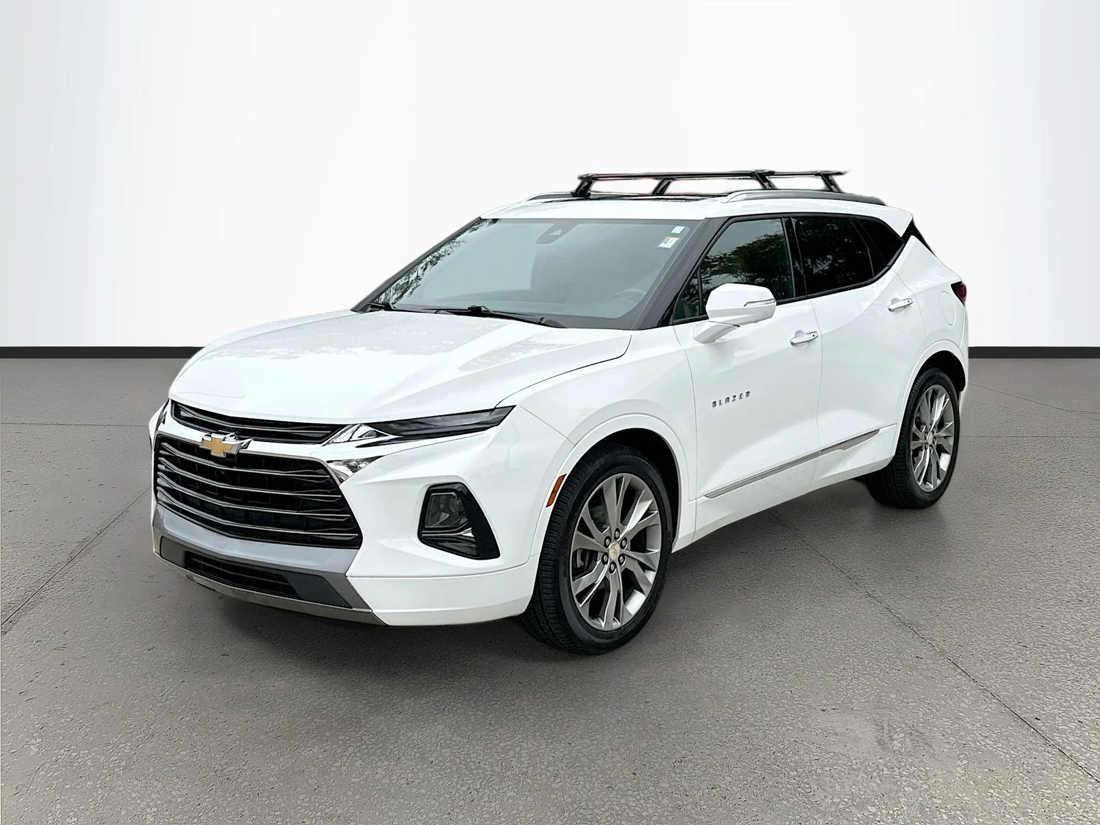 Used 2019 White Chevrolet Premier image 3