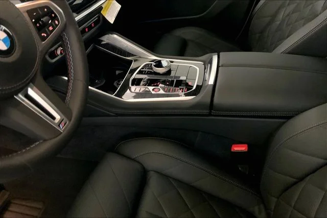 Used 2026 Mineral White Metallic BMW M60i image 8