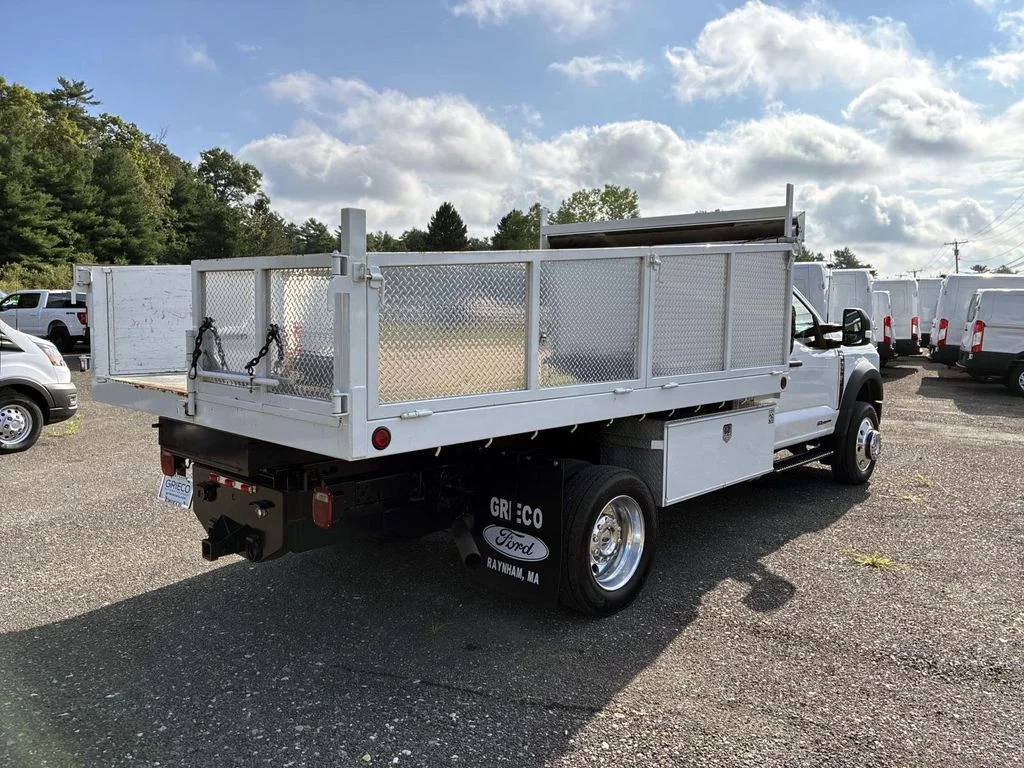 Used 2025 Oxford White Ford XLT image 7