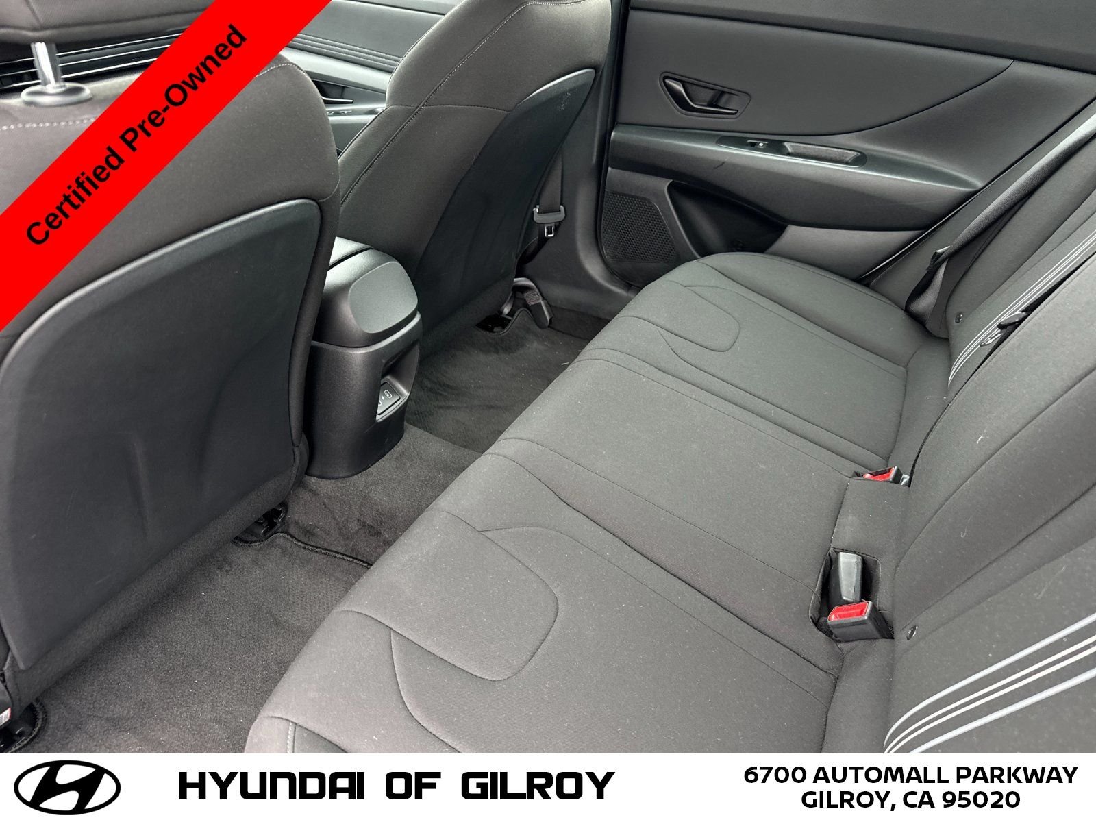 2025 Hyundai Elantra SEL - Photo 13