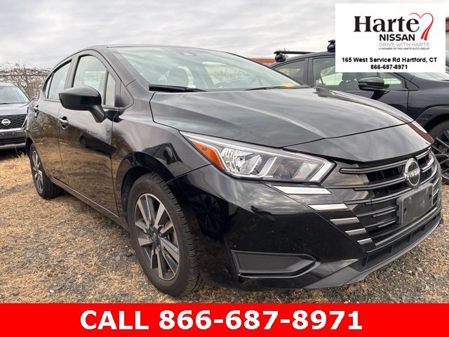 2023 Nissan Versa 1.6 SV photo 3