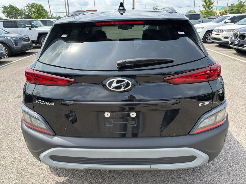 Used 2023 Black Hyundai SEL image 7